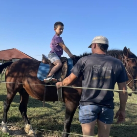 Ore de echitație pentru copii şi adulț
